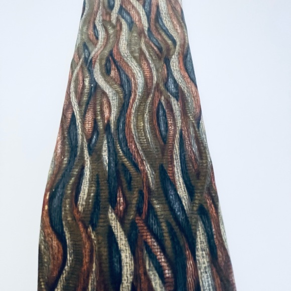 Chromat Greenish Tie with Multicolored Wavy Stripe Pattern - Picture 2 of 3